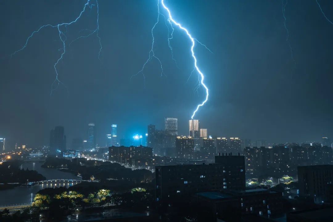 雷雨注意点 – 雷雨 読み方 : 雷から身を守るには – EMSRY