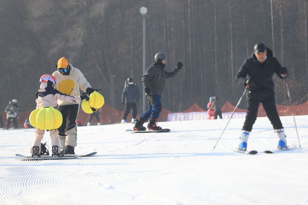 全国滑雪场门票预订量较2019年增长147