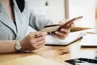 国庆中秋假期临近 使用银行卡要注意这三点